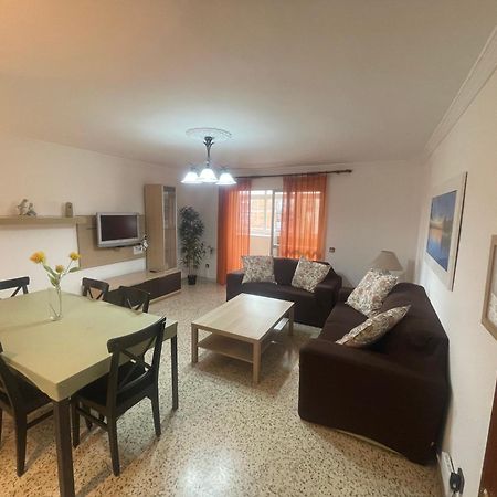 Gran Y Magnifico Apartamento En Малага Екстериор снимка