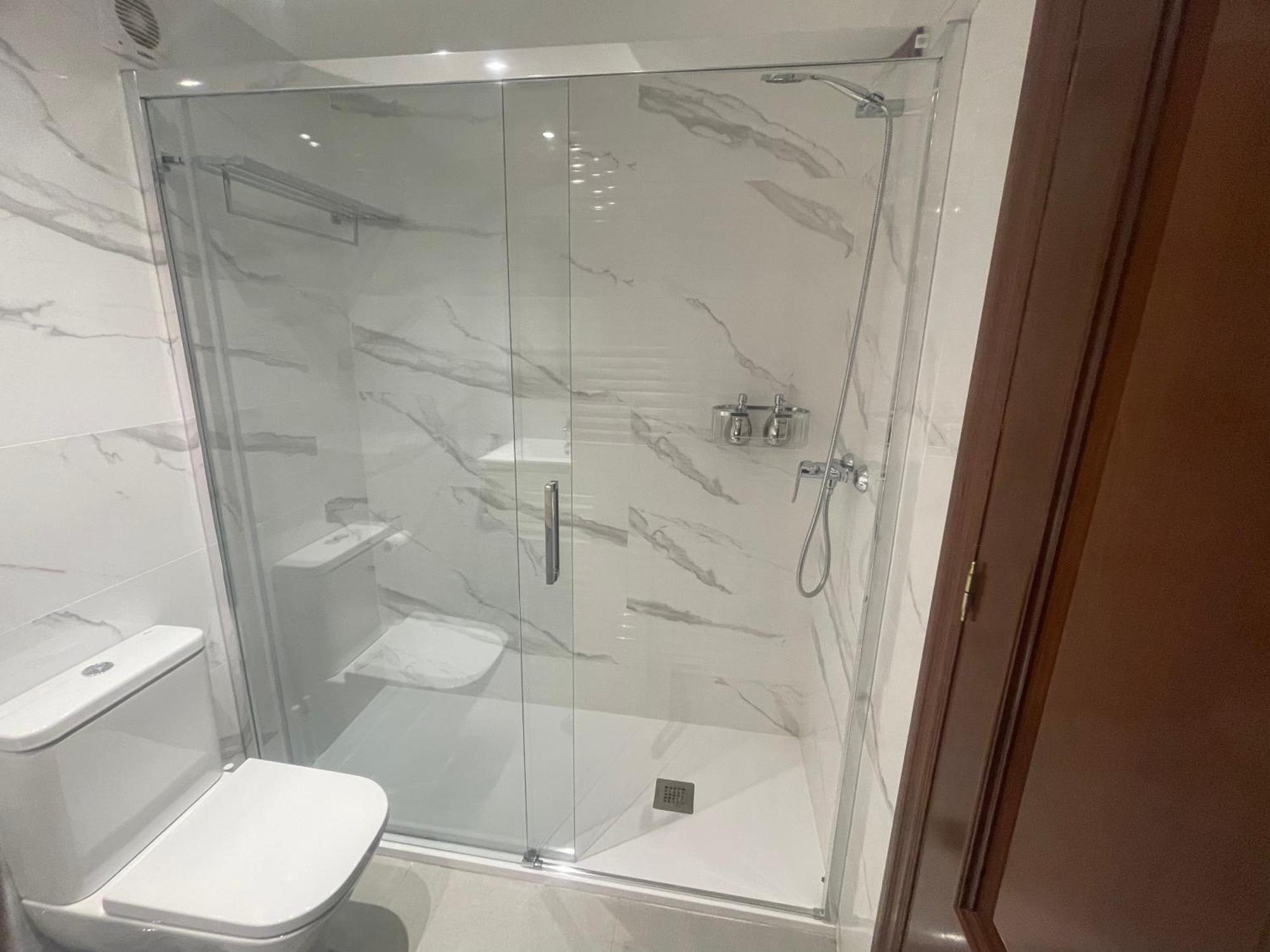 Gran Y Magnifico Apartamento En Малага Екстериор снимка