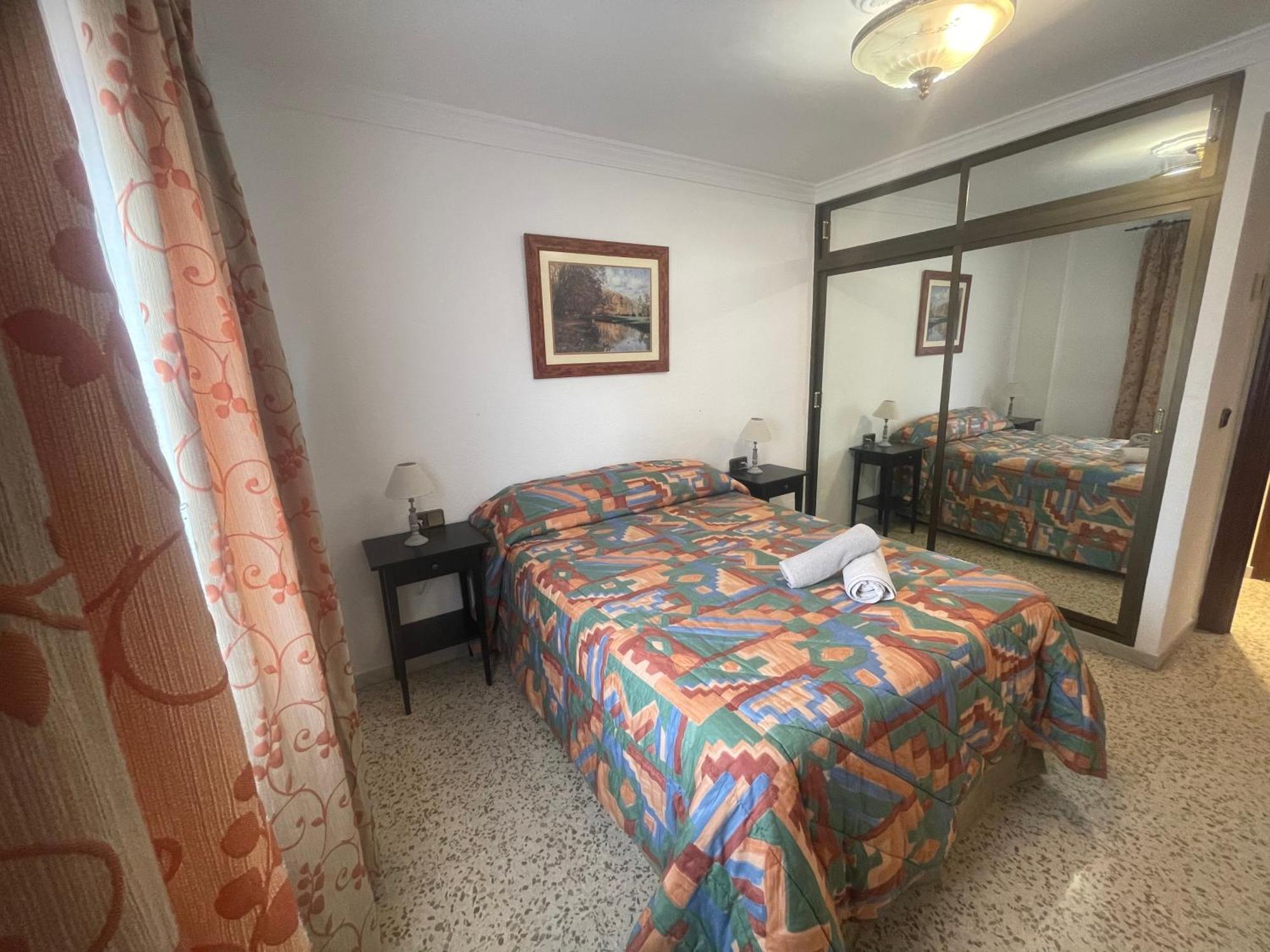 Gran Y Magnifico Apartamento En Малага Екстериор снимка